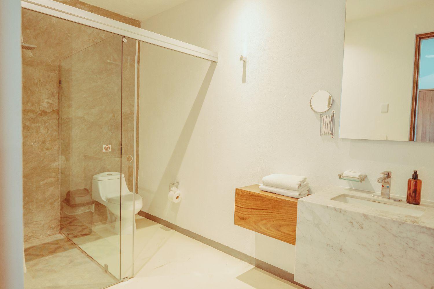 Casa Pepe Hotell Sayulita Exteriör bild A bathroom with a shower enclosure